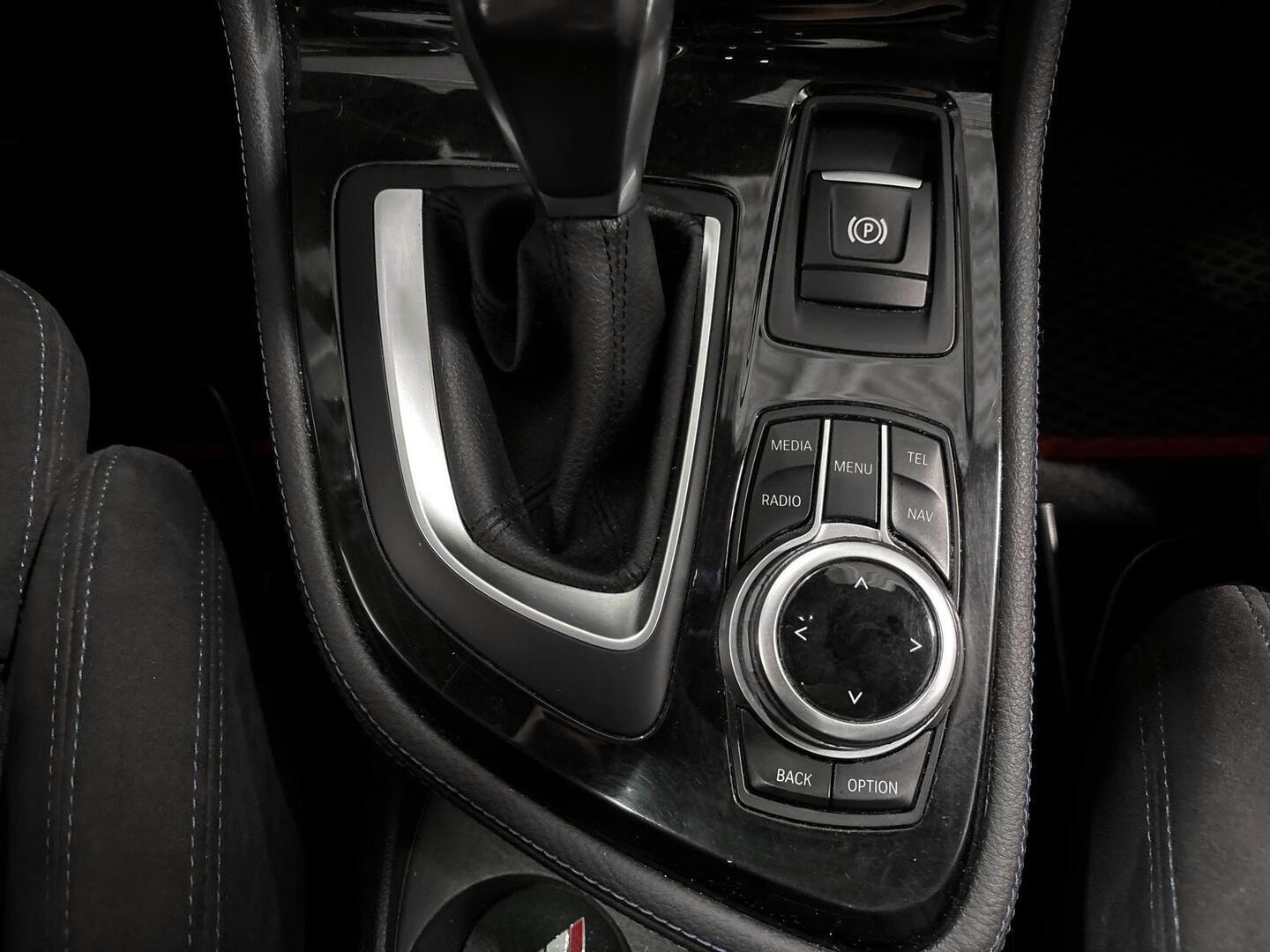BMW 220 2017
