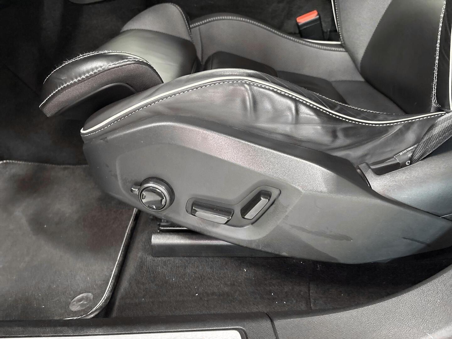 VOLVO XC60 2021