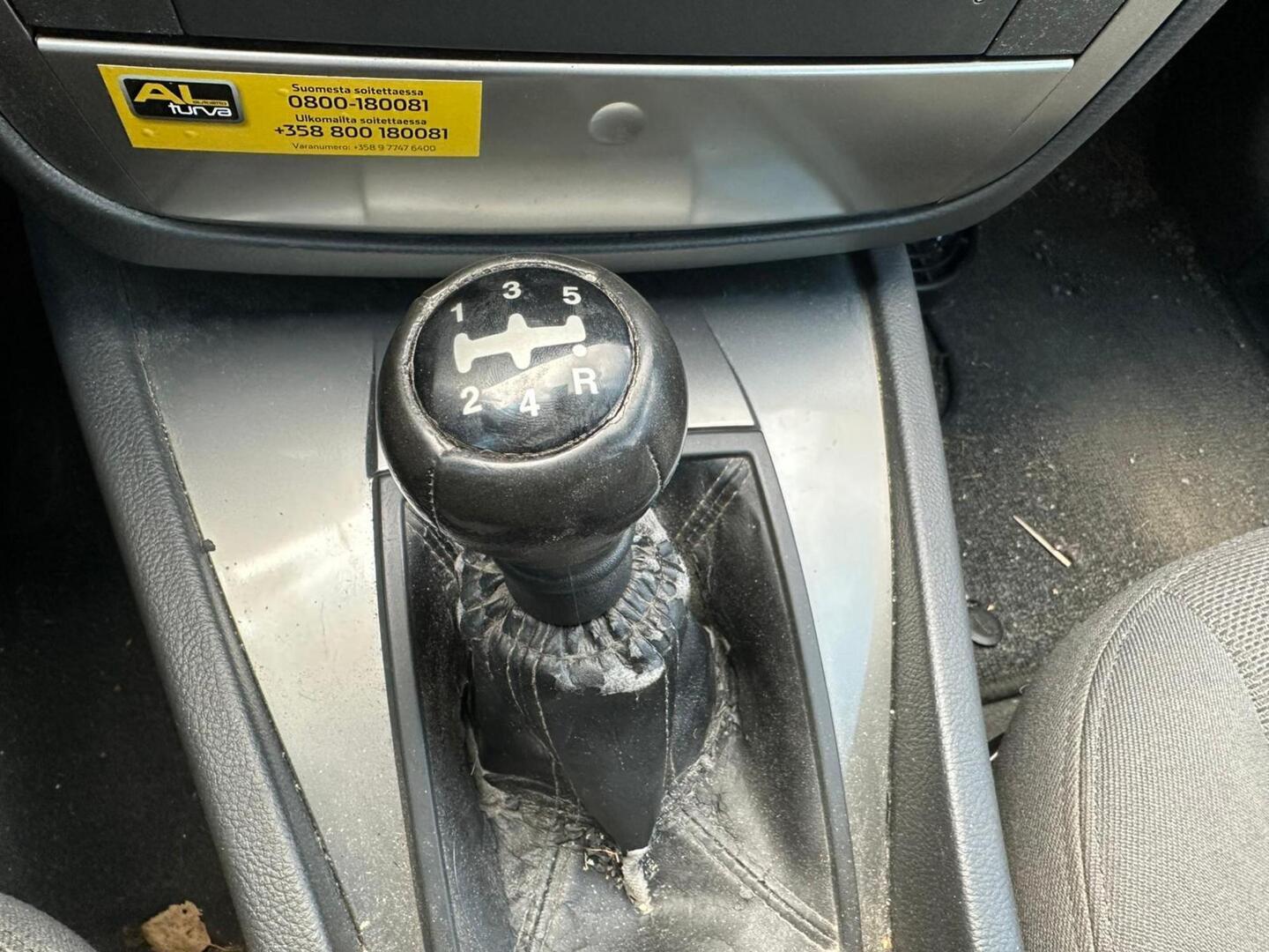 OPEL Omega 2003