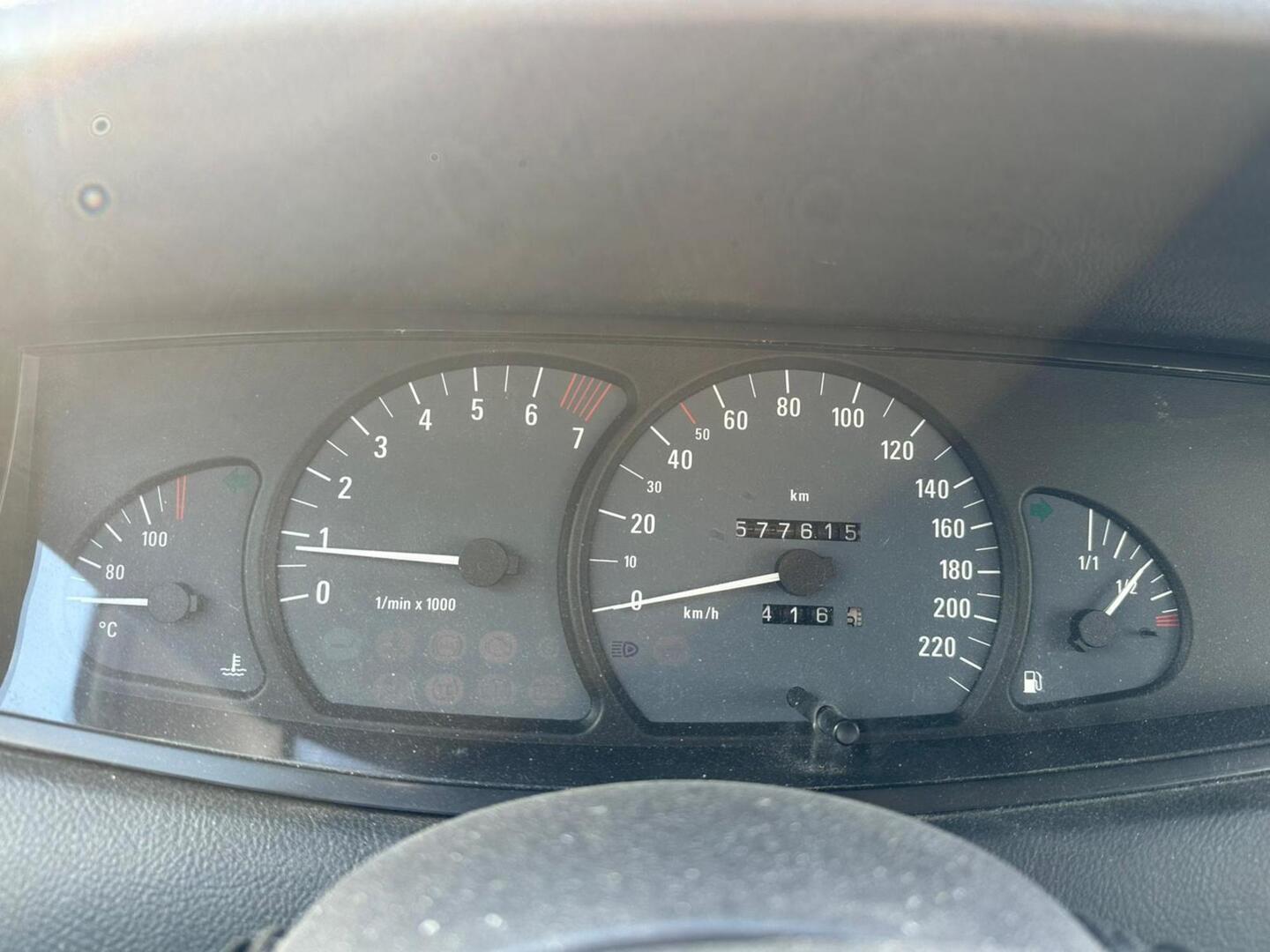 OPEL Omega 2003