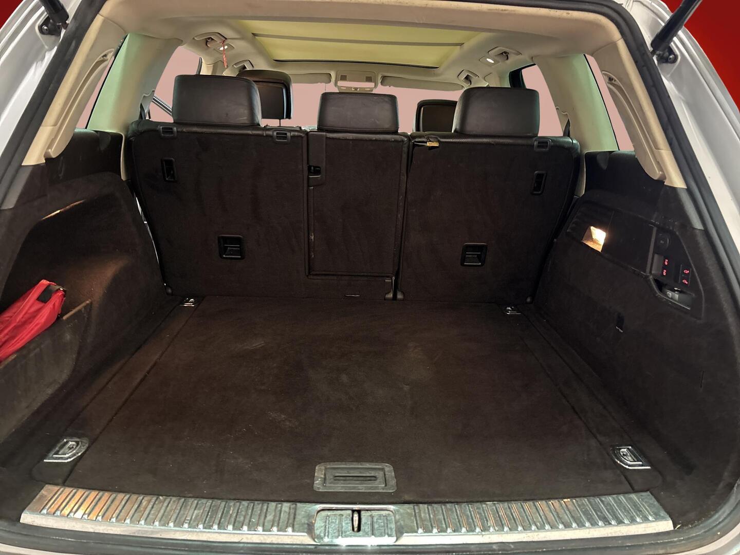 VOLKSWAGEN Touareg 2010