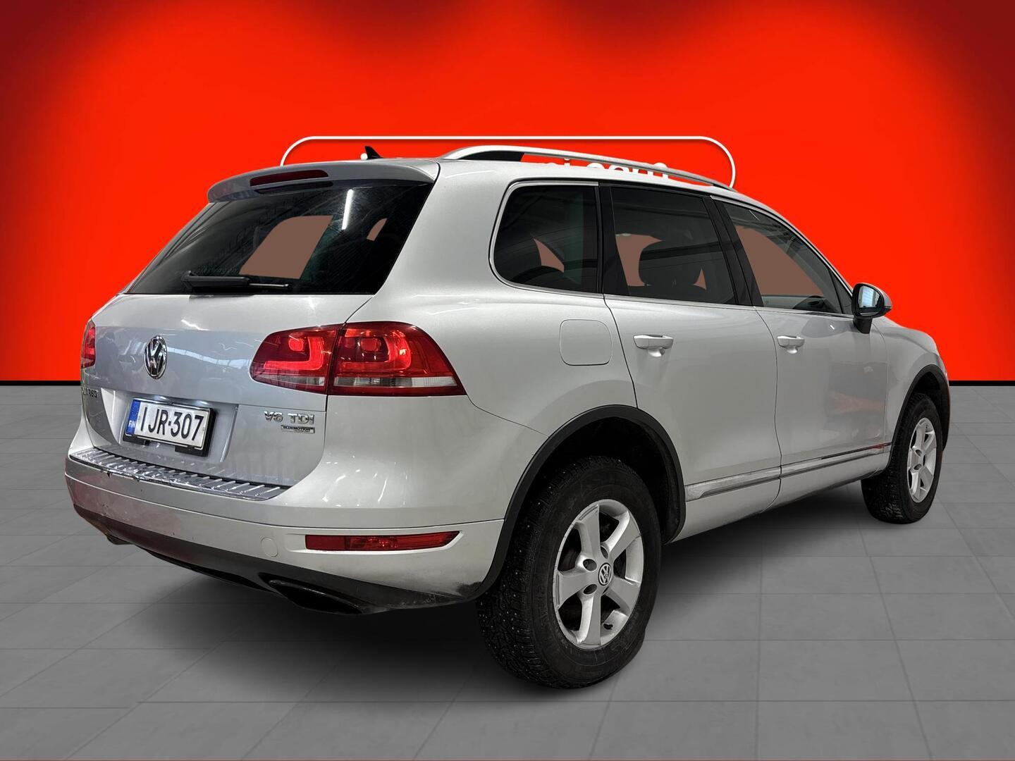 VOLKSWAGEN Touareg 2010