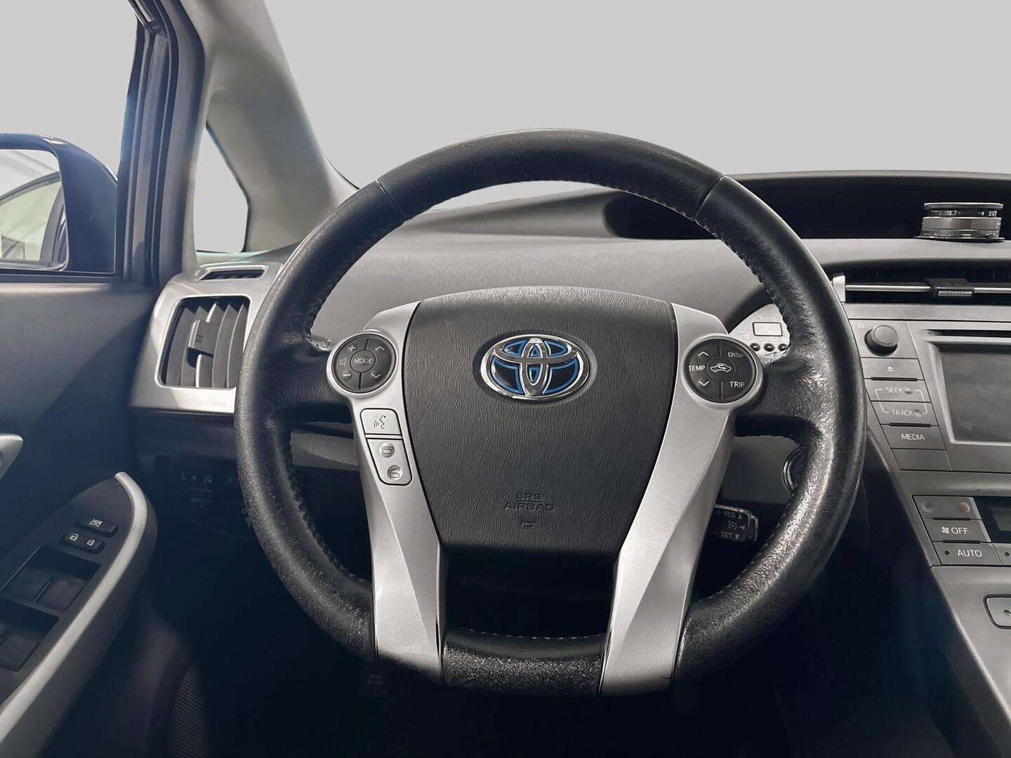 TOYOTA Prius PHEV 2012