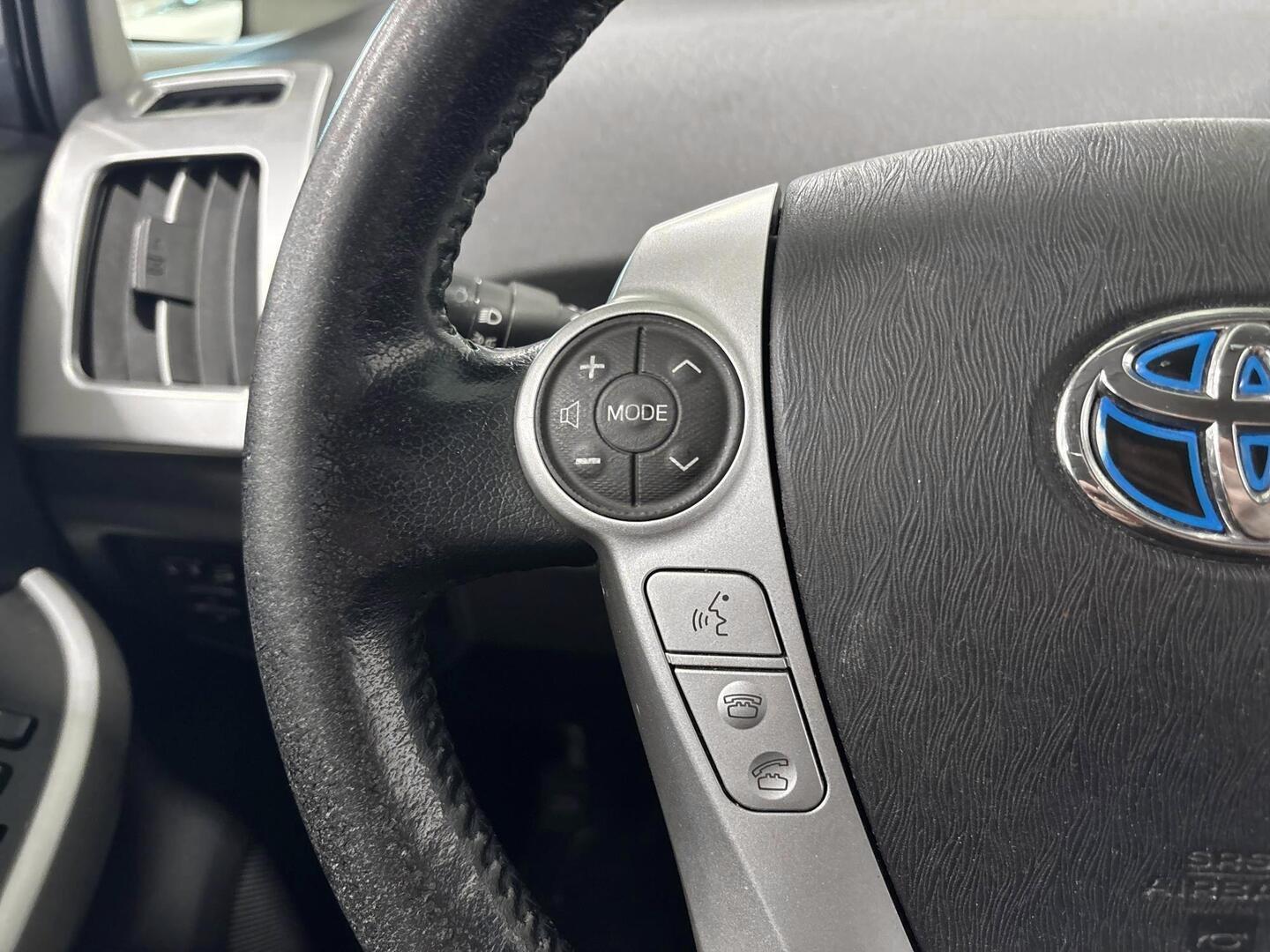 TOYOTA Prius PHEV 2012