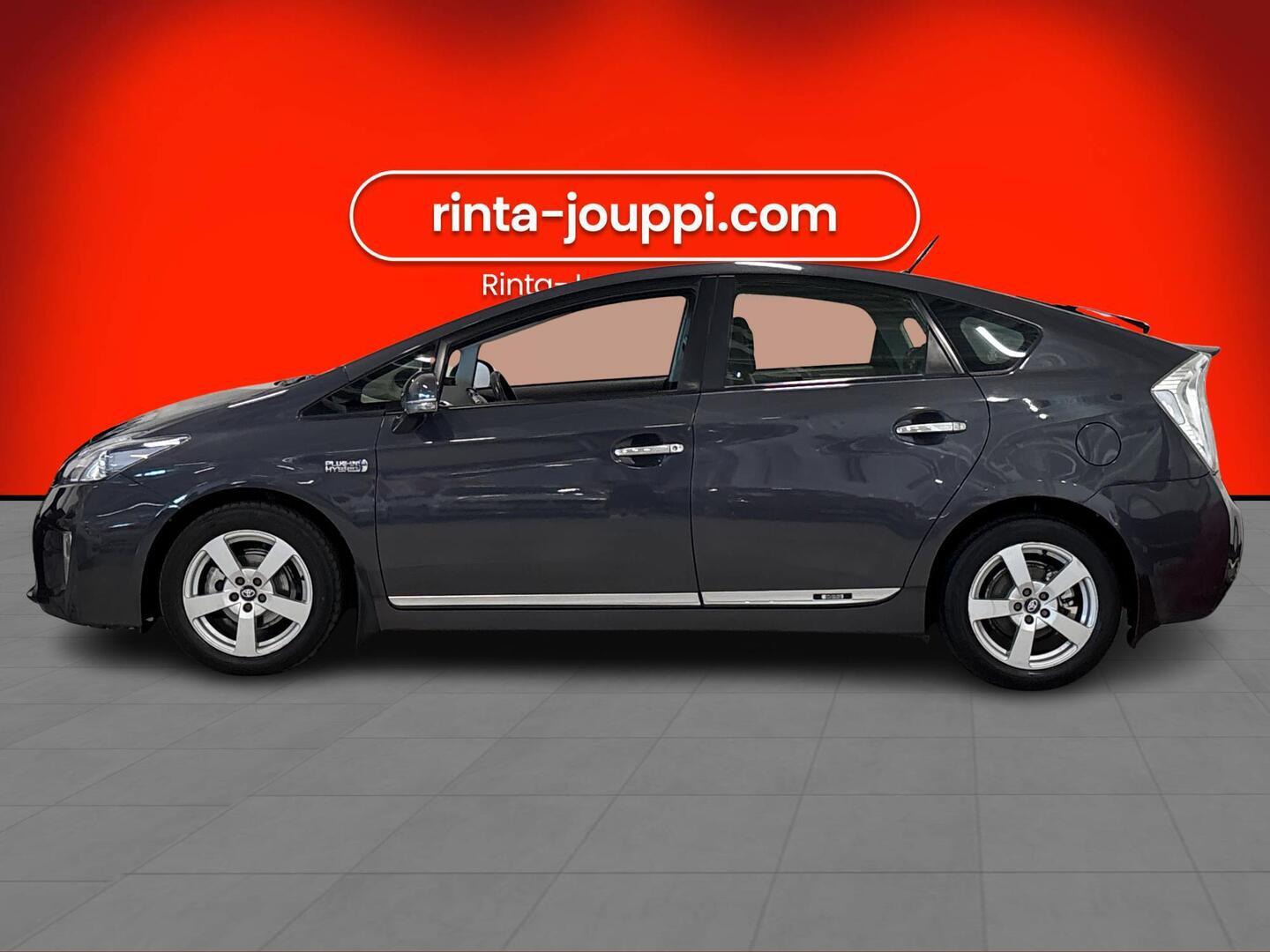 TOYOTA Prius PHEV 2012