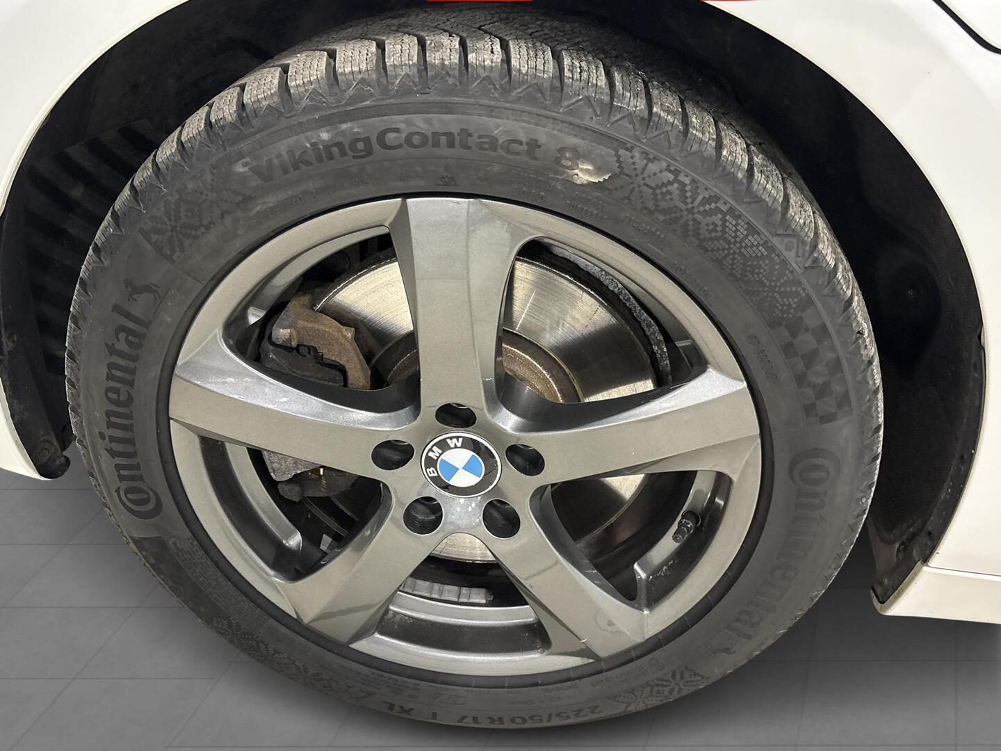 BMW 225 2017