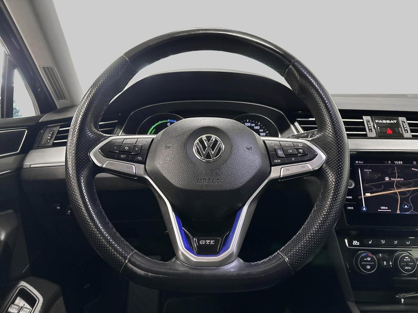 VOLKSWAGEN Passat 2021