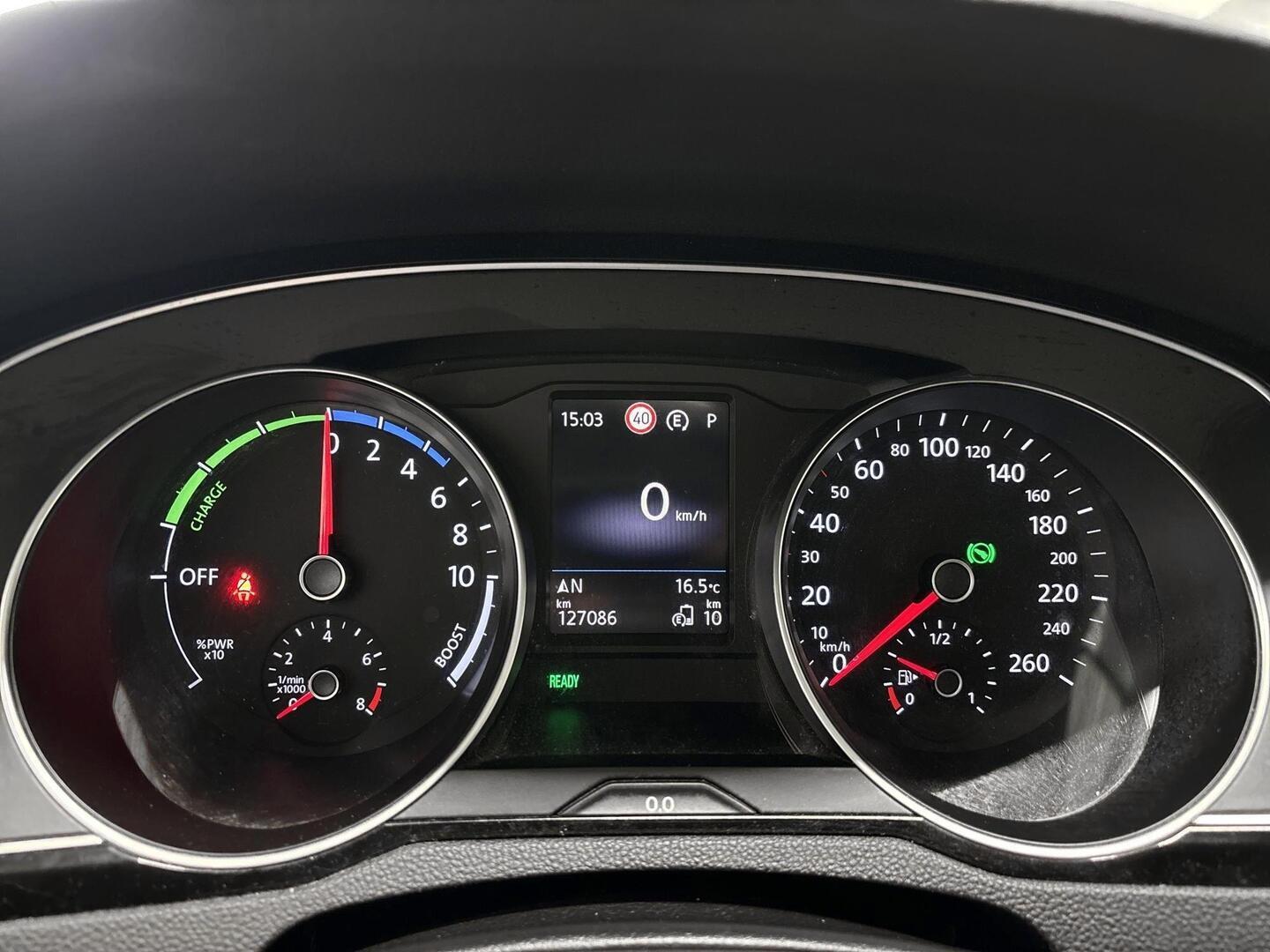 VOLKSWAGEN Passat 2021