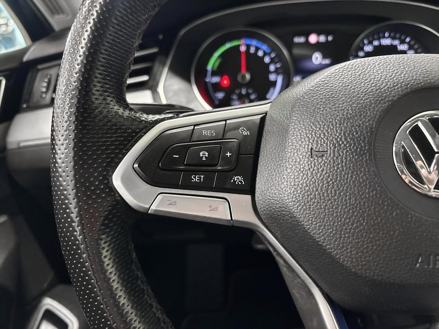 VOLKSWAGEN Passat 2021