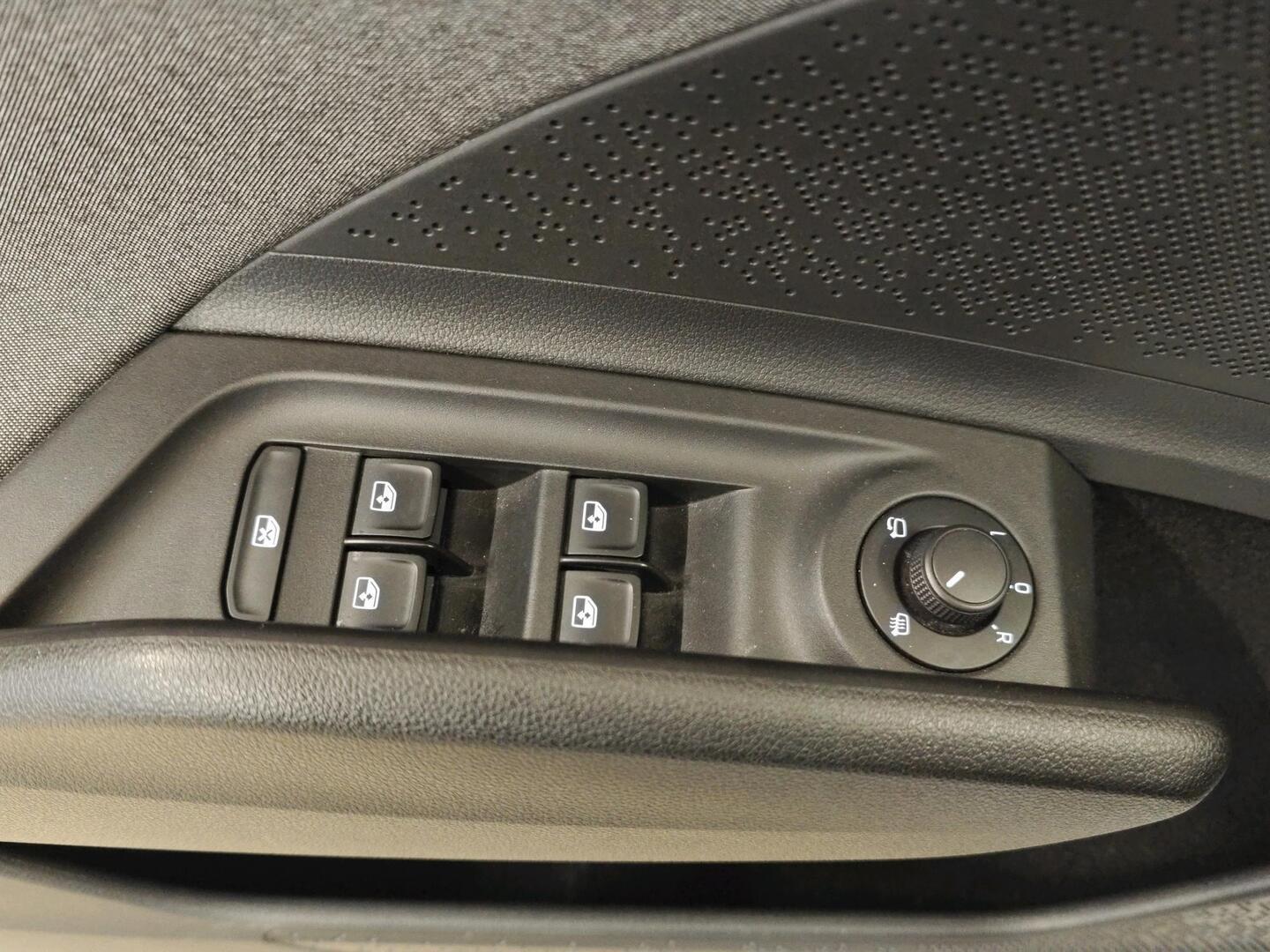 SKODA Enyaq 2023