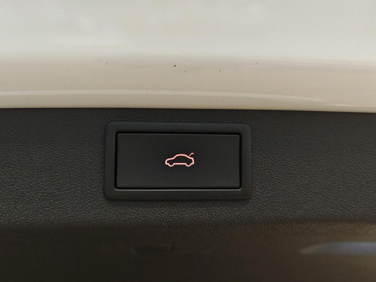 SKODA Enyaq 2023