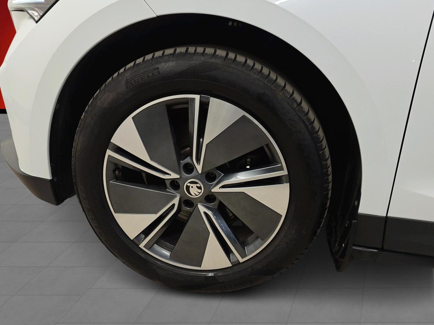 SKODA Enyaq 2023