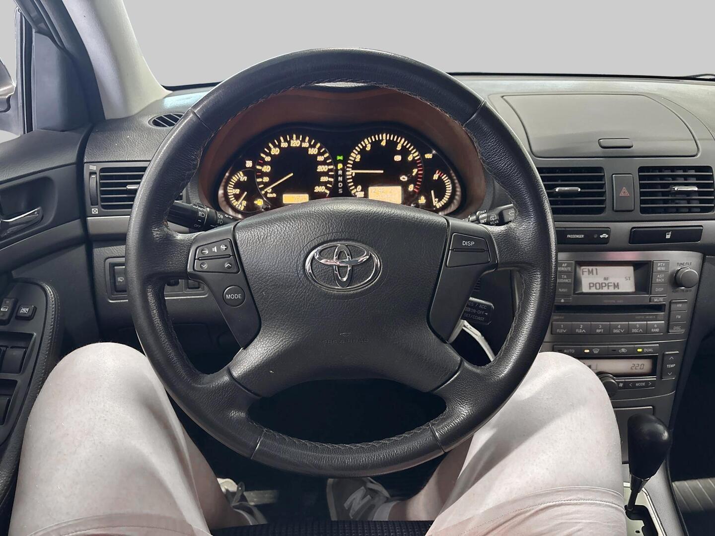 TOYOTA Avensis 2006