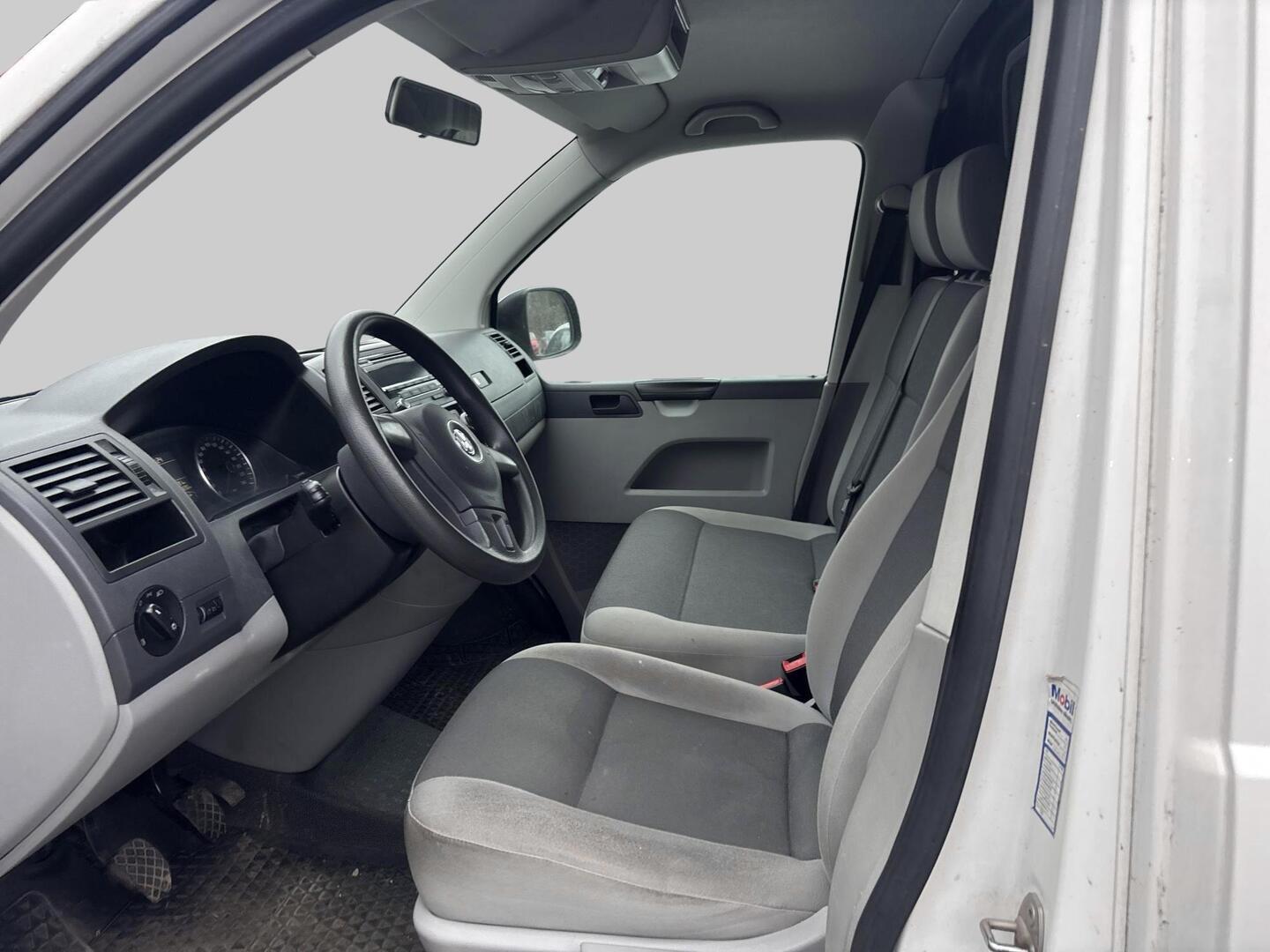 VOLKSWAGEN Transporter 2014