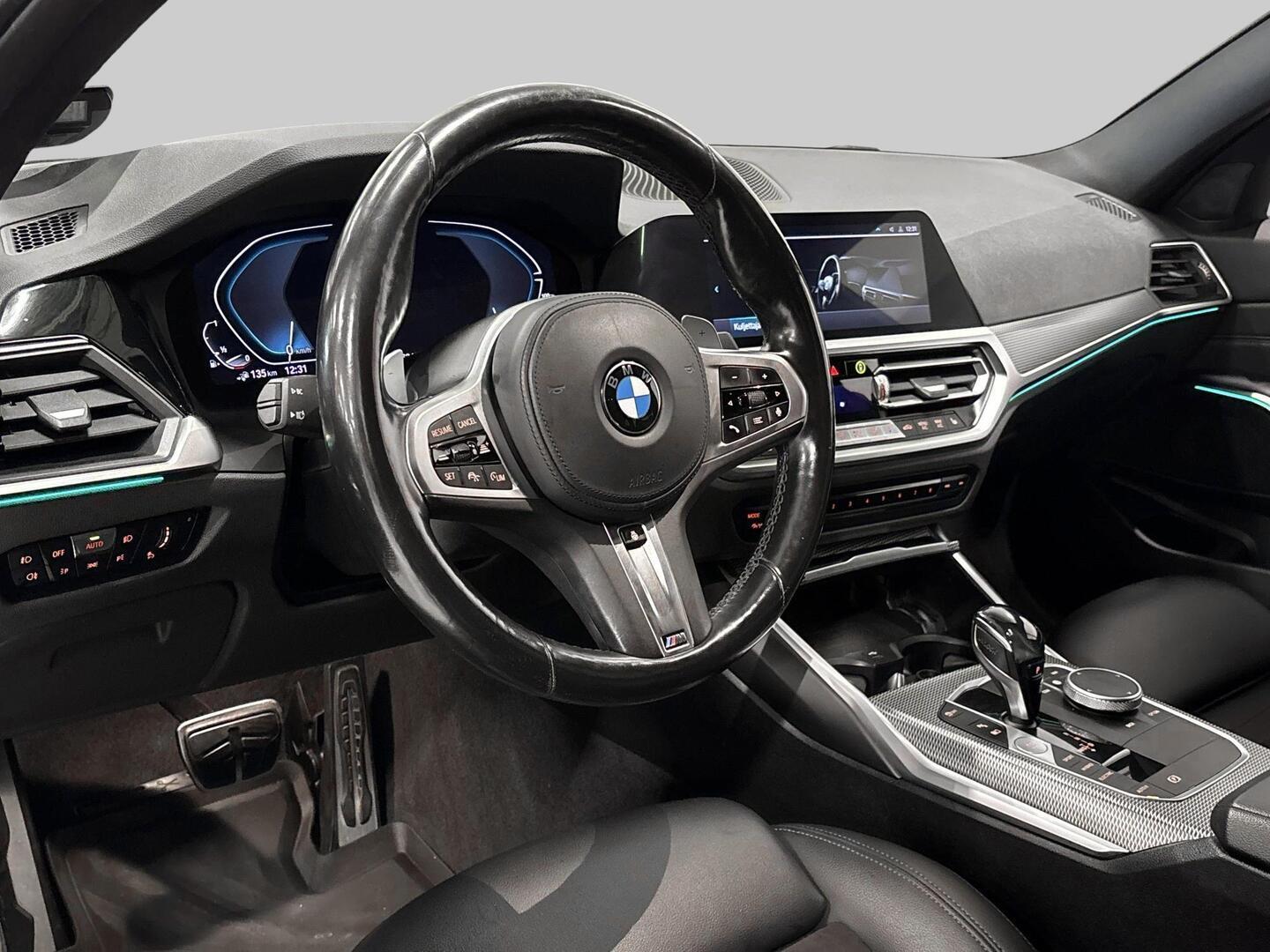 BMW 330 2021