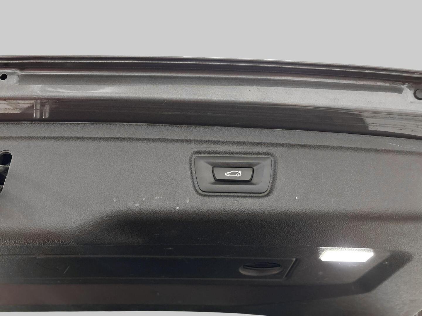 BMW 330 2021