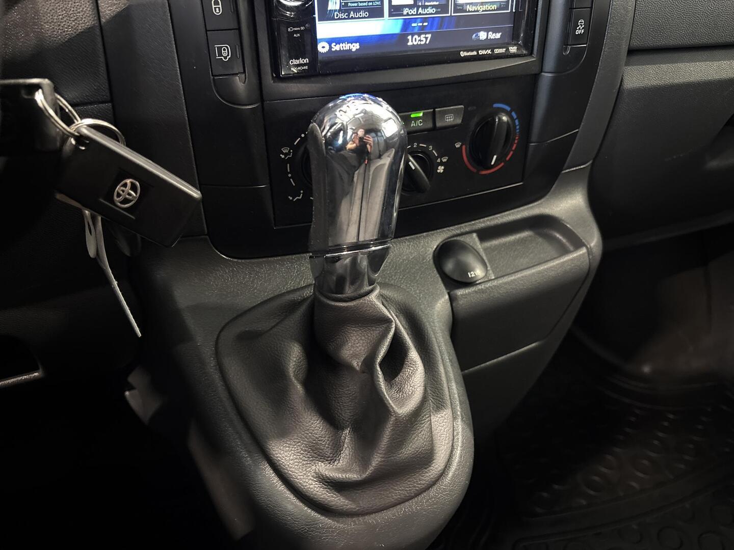 TOYOTA Proace 2016