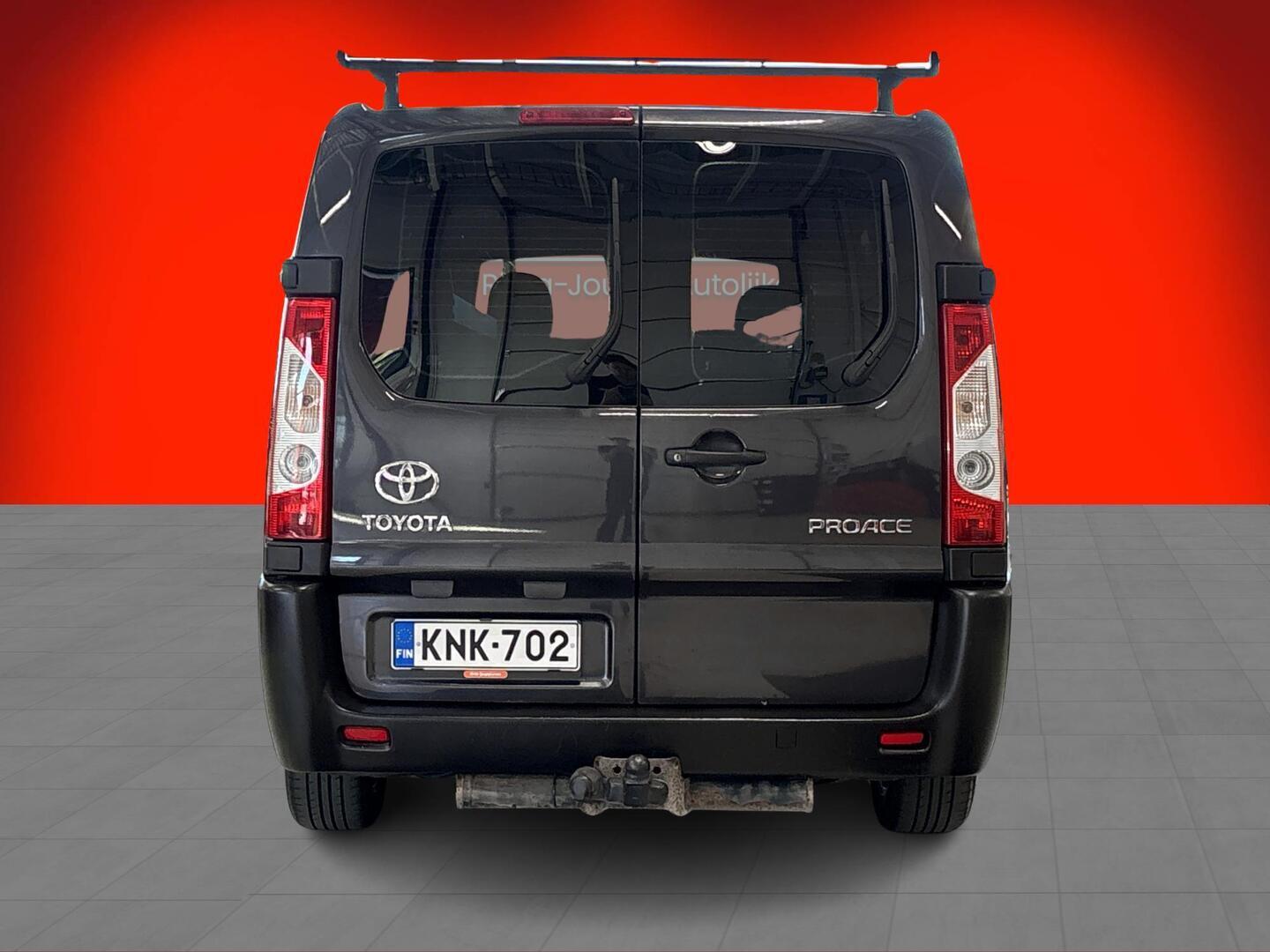 TOYOTA Proace 2016