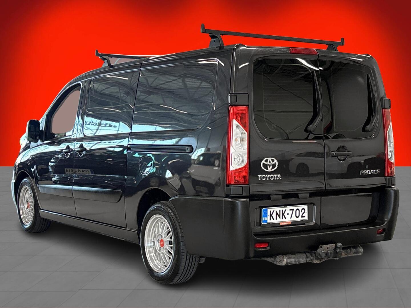 TOYOTA Proace 2016