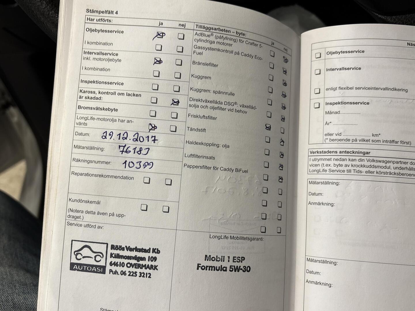 VOLKSWAGEN Caddy 2011