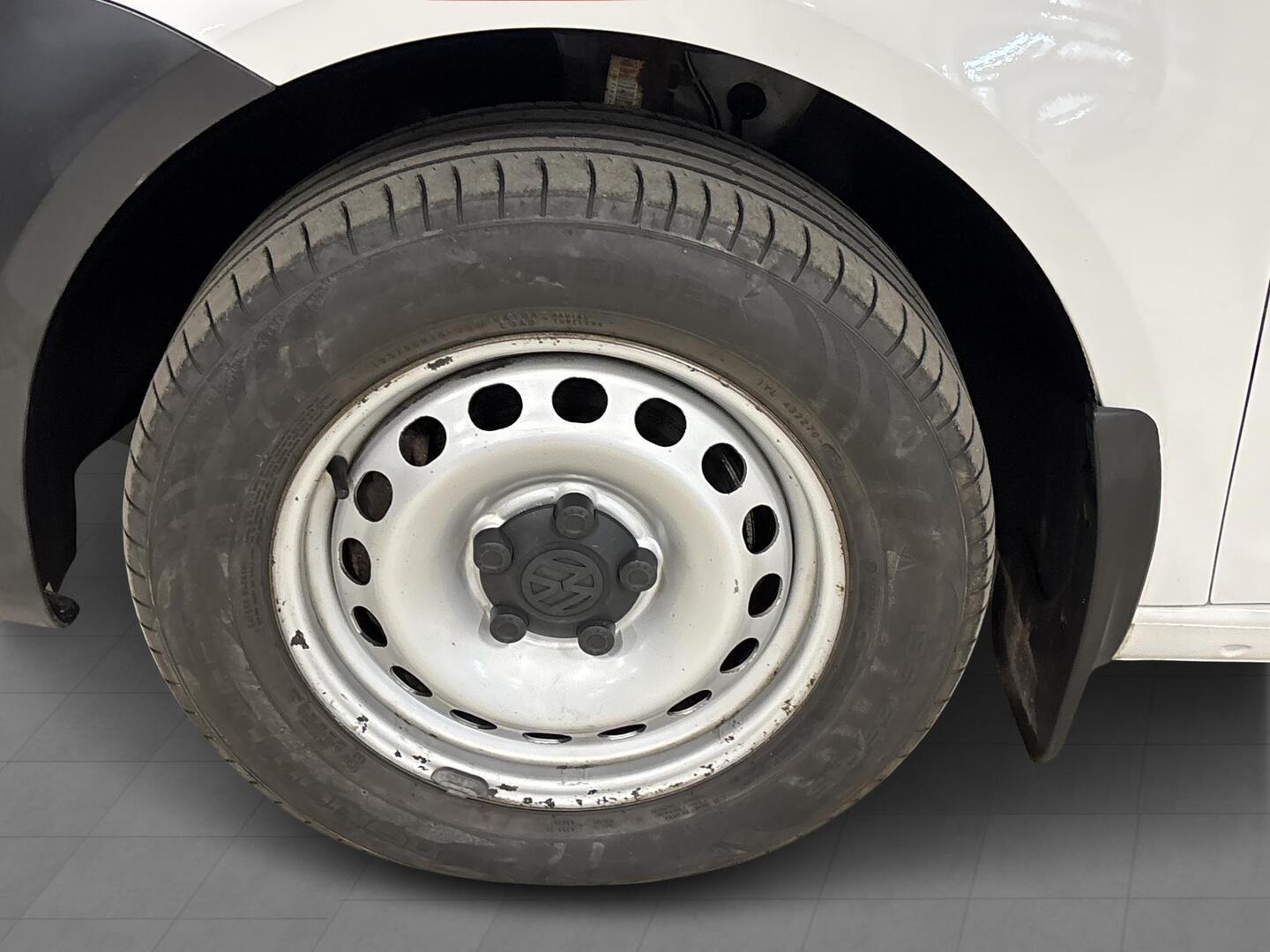 VOLKSWAGEN Caddy 2011