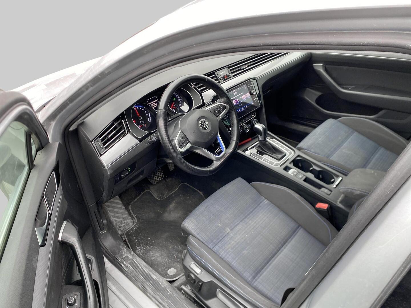 VOLKSWAGEN Passat 2020