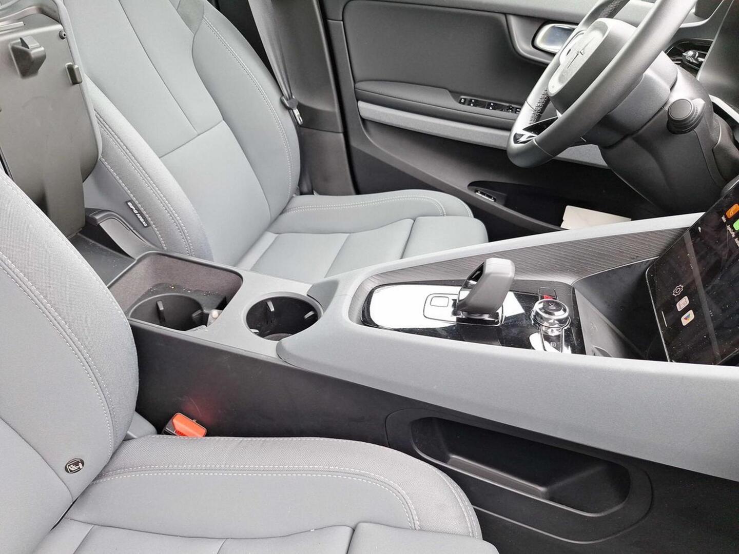 POLESTAR 2 2023