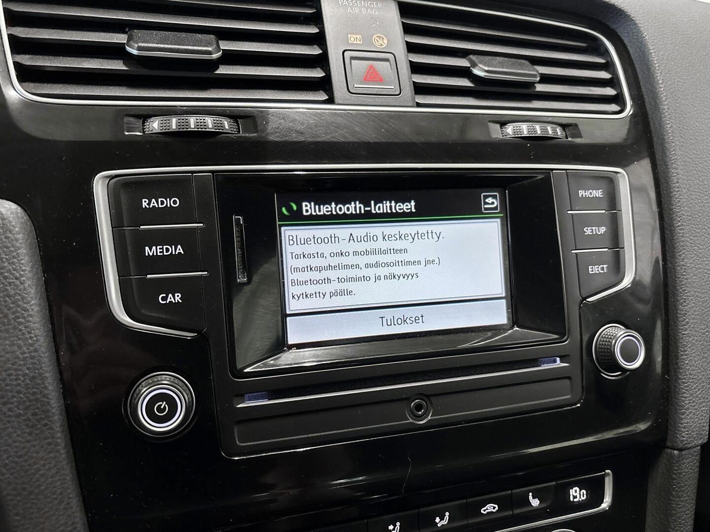 VOLKSWAGEN Golf 2016