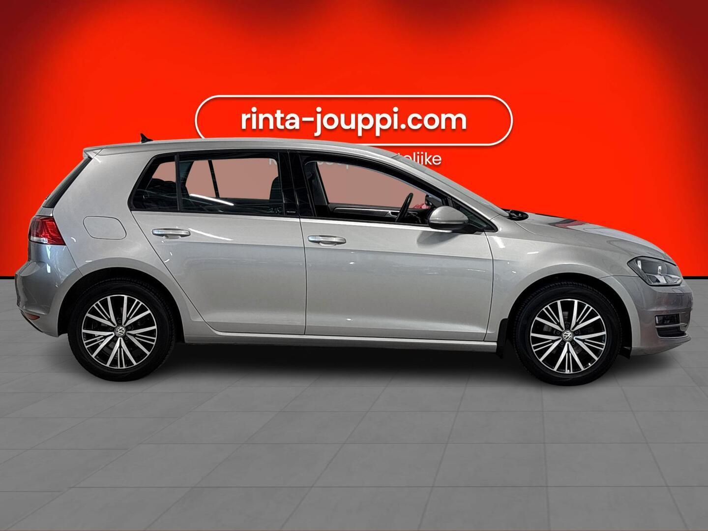 VOLKSWAGEN Golf 2016