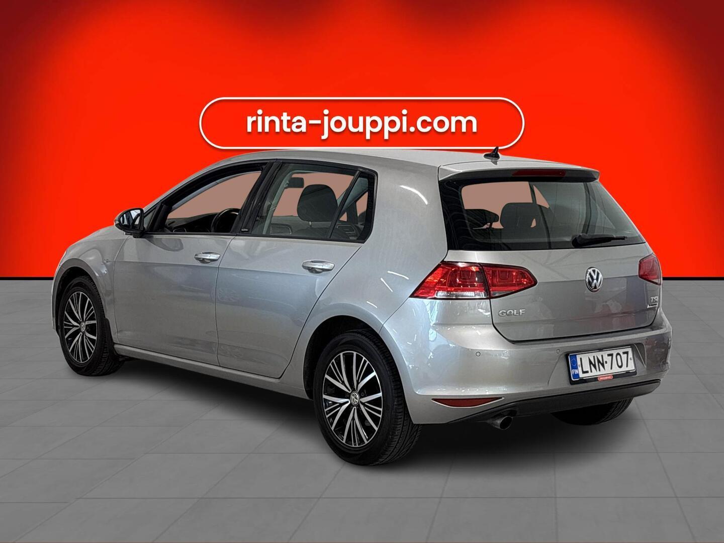 VOLKSWAGEN Golf 2016