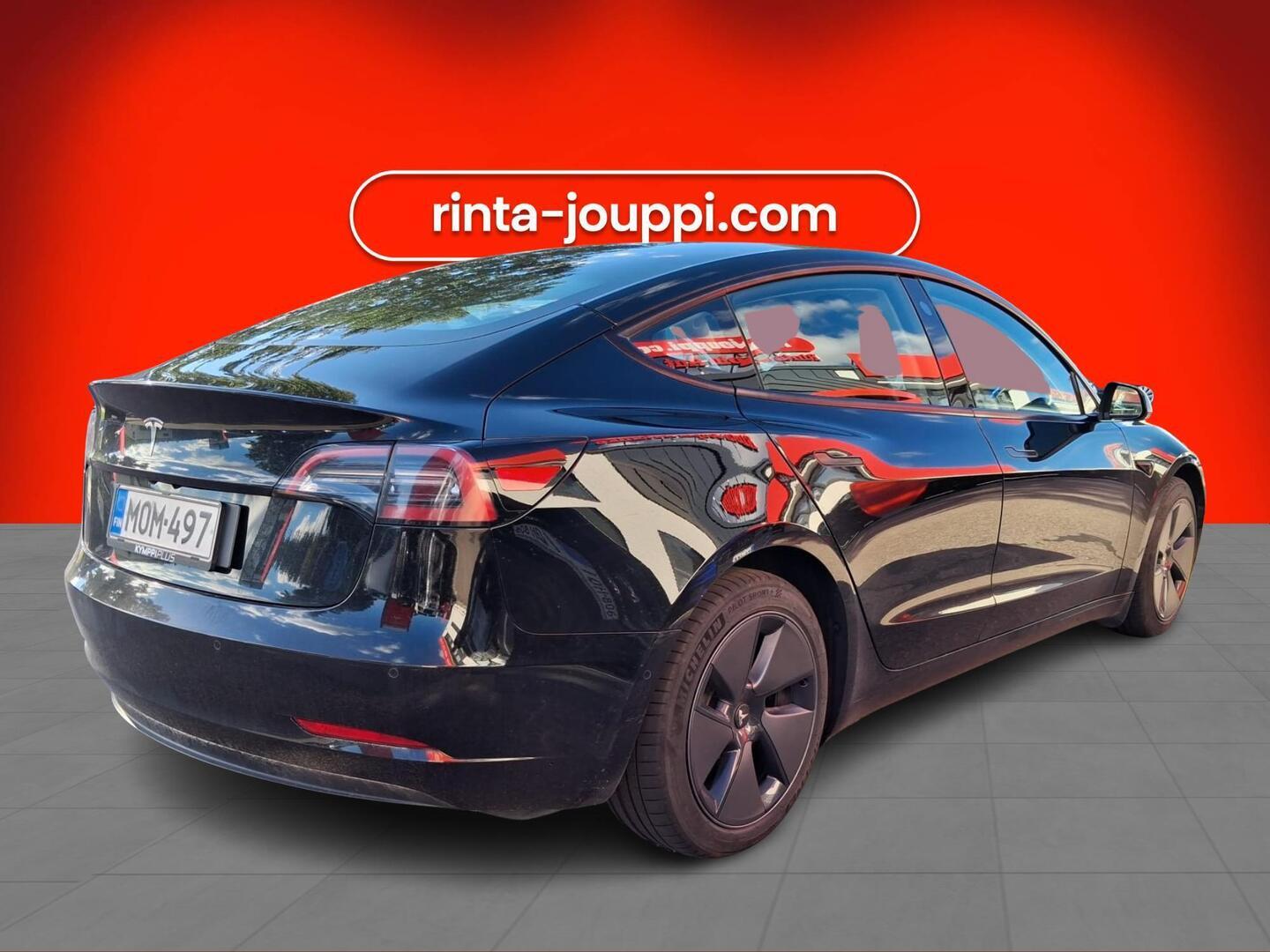 TESLA Model 3 2022