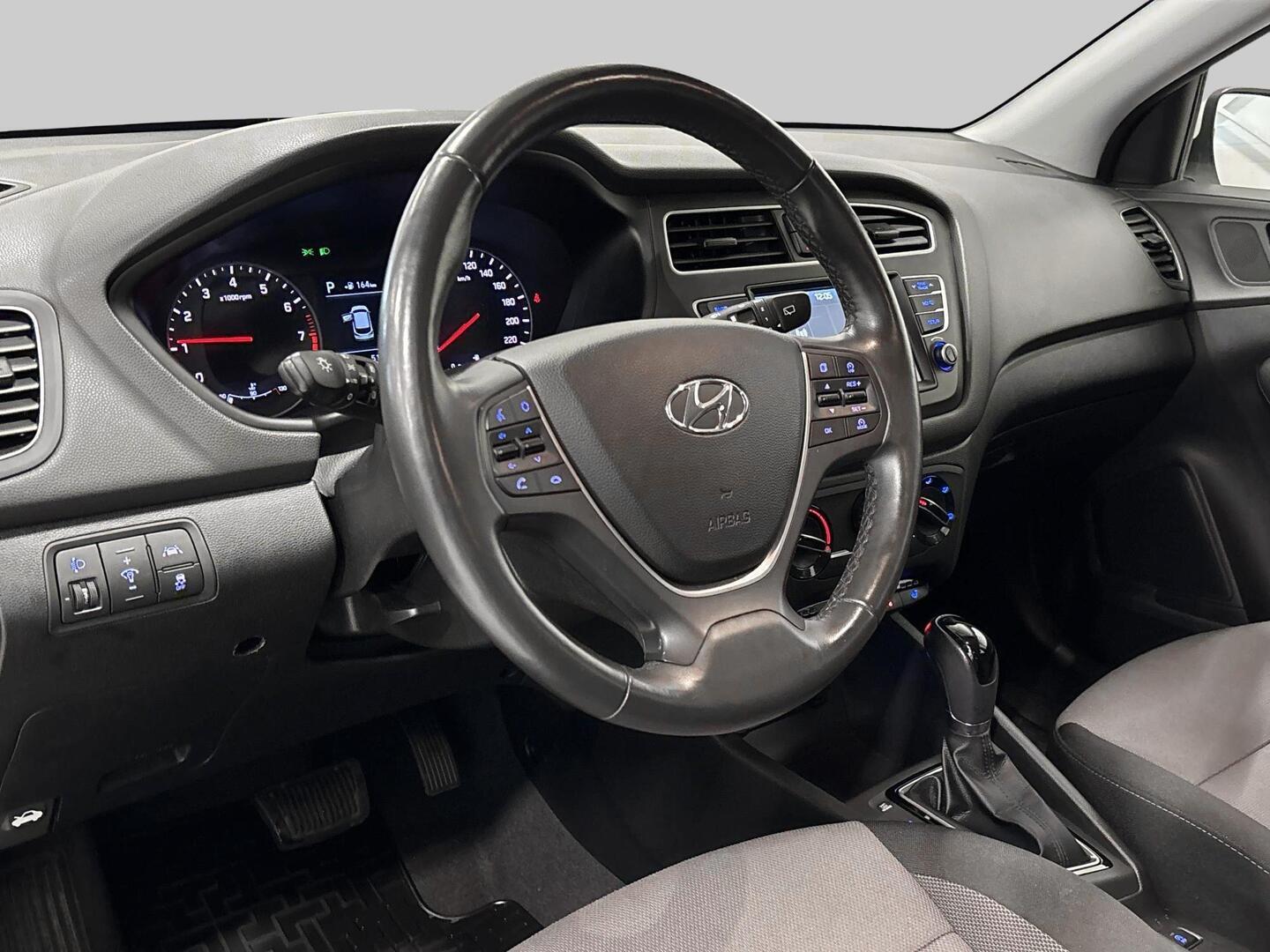HYUNDAI i20 Hatchback 2019