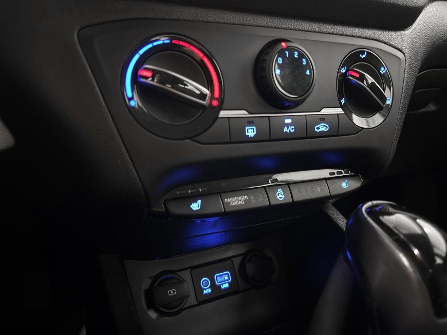 HYUNDAI i20 Hatchback 2019