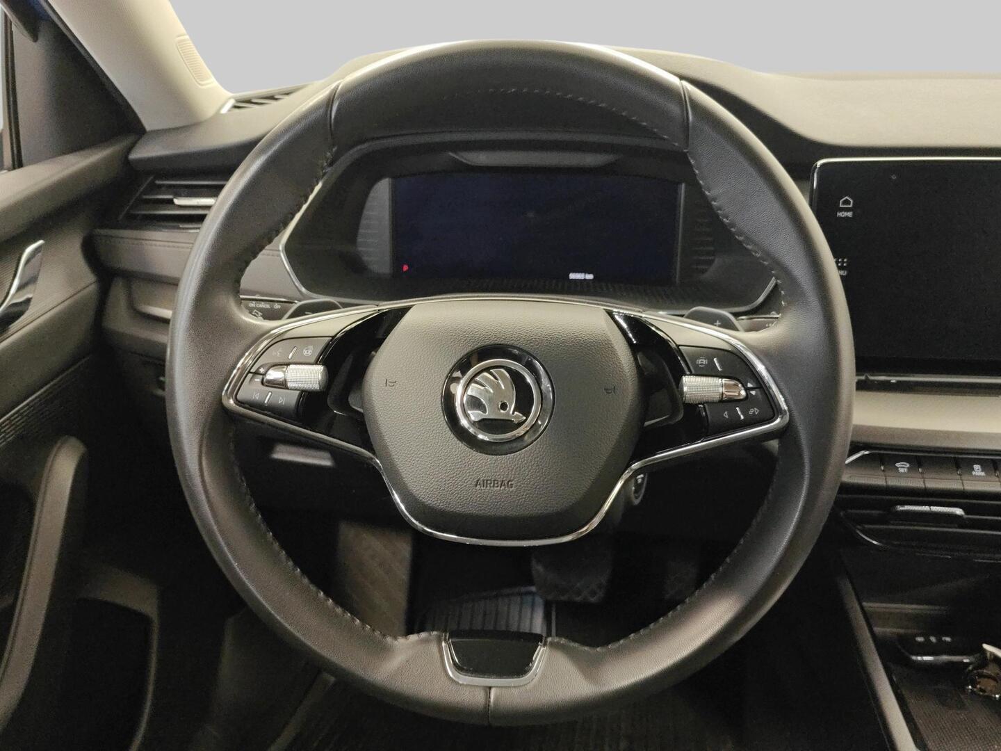 SKODA Octavia 2024