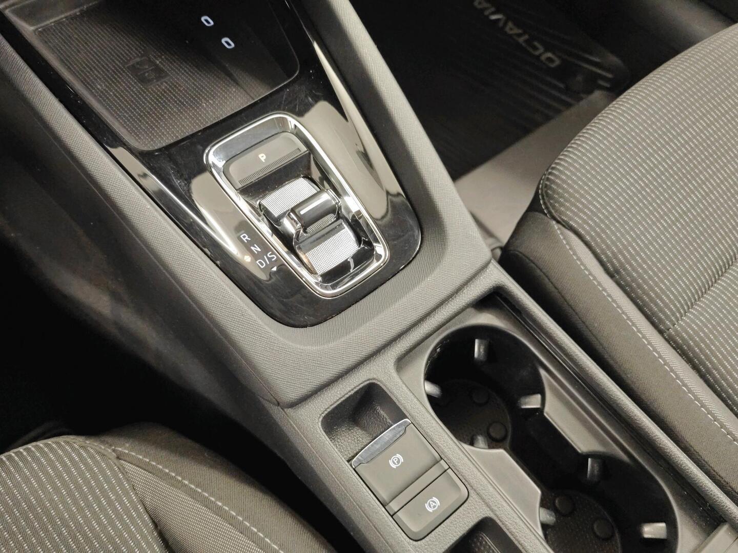 SKODA Octavia 2024