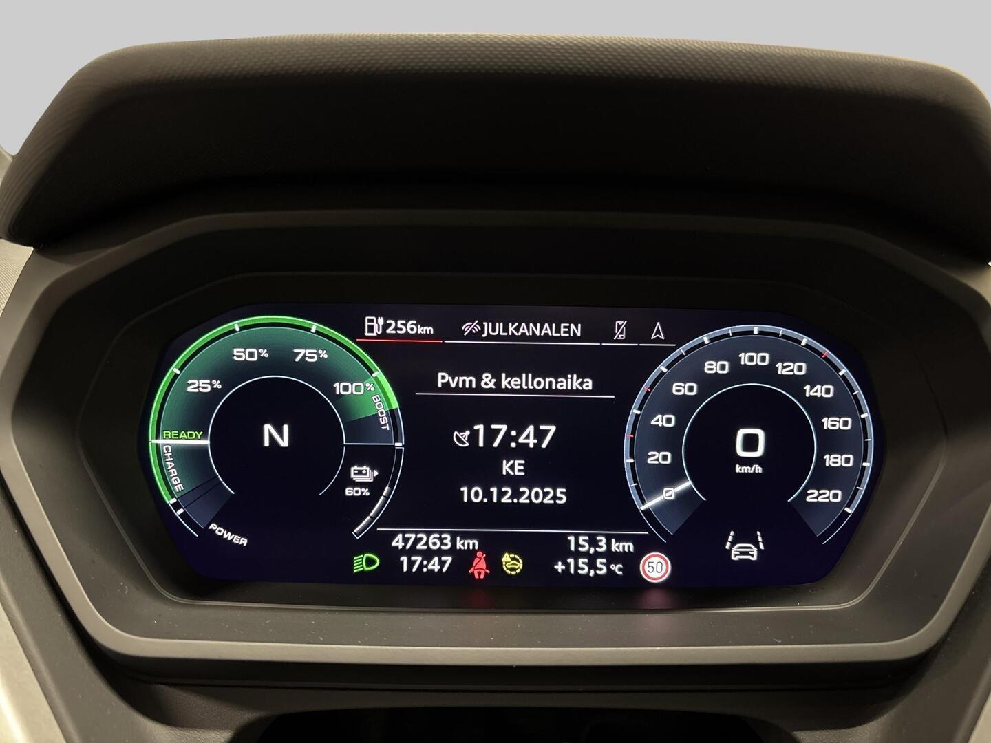 AUDI Q4 E-TRON 2024