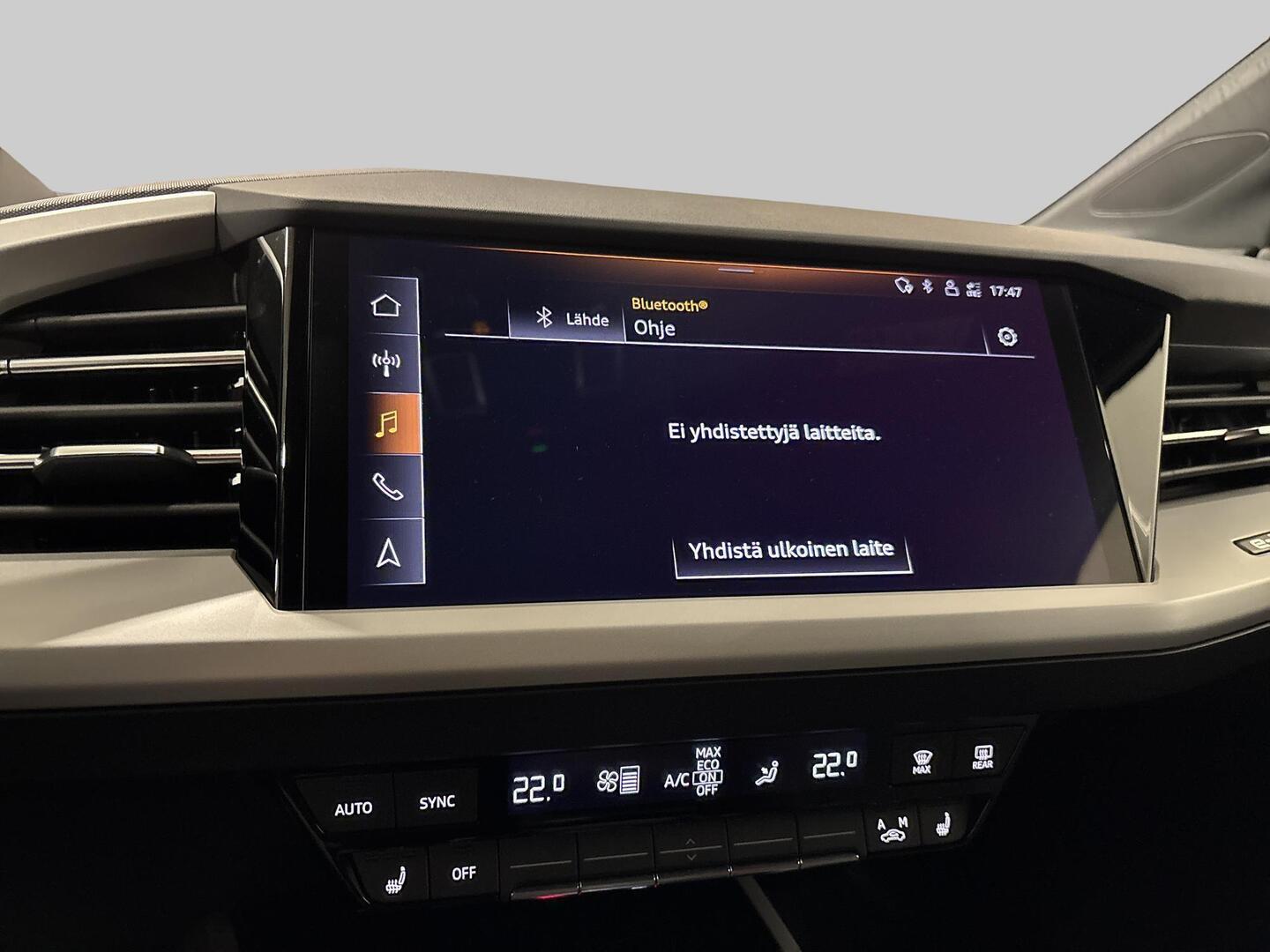 AUDI Q4 E-TRON 2024