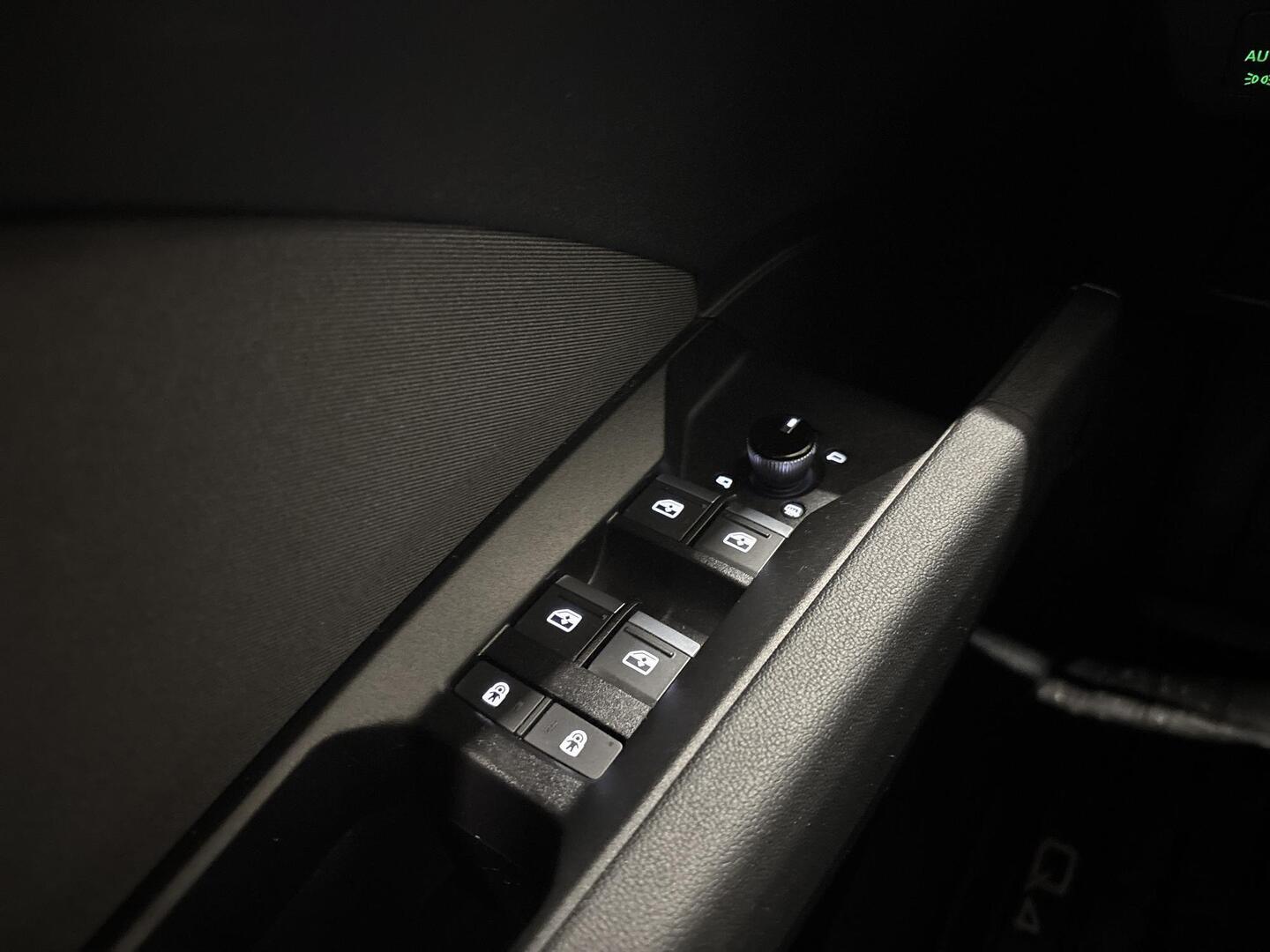 AUDI Q4 E-TRON 2024