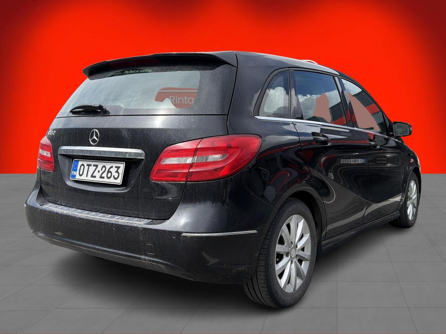 MERCEDES-BENZ B 2013