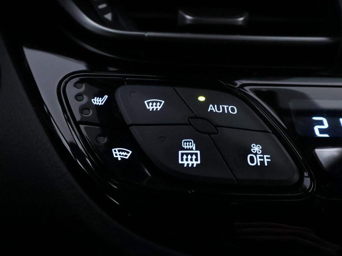 TOYOTA C-HR 2022