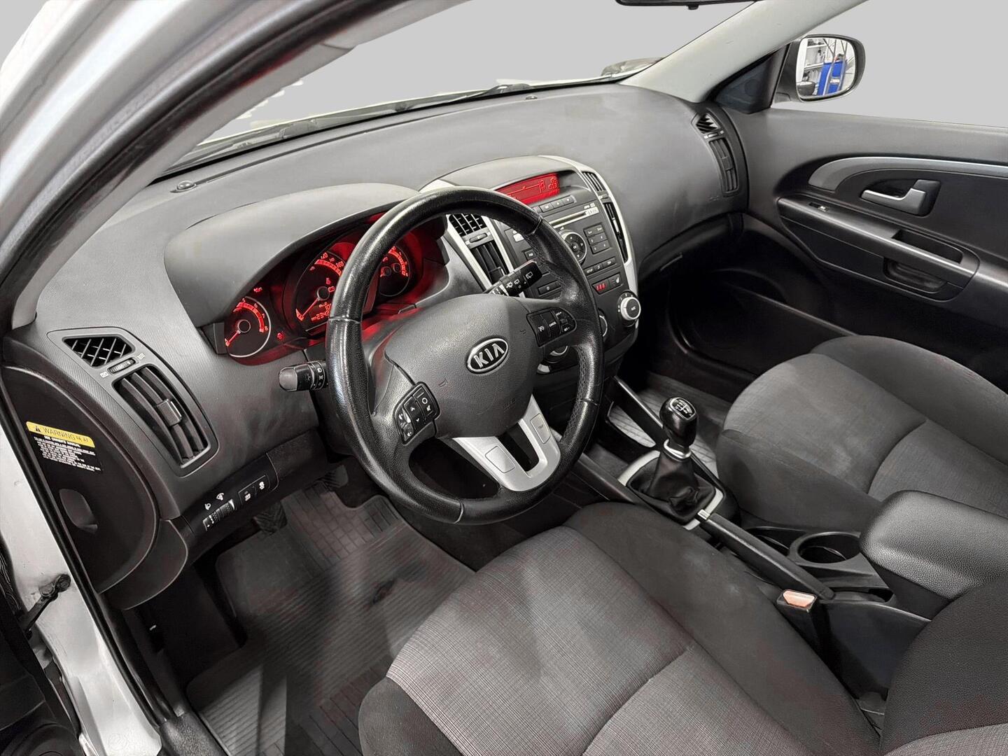 KIA cee'd 2010