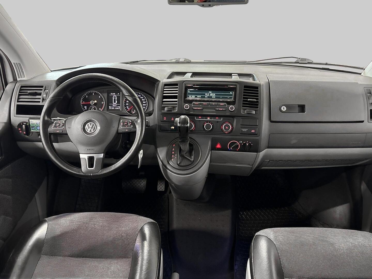 VOLKSWAGEN Transporter 2013