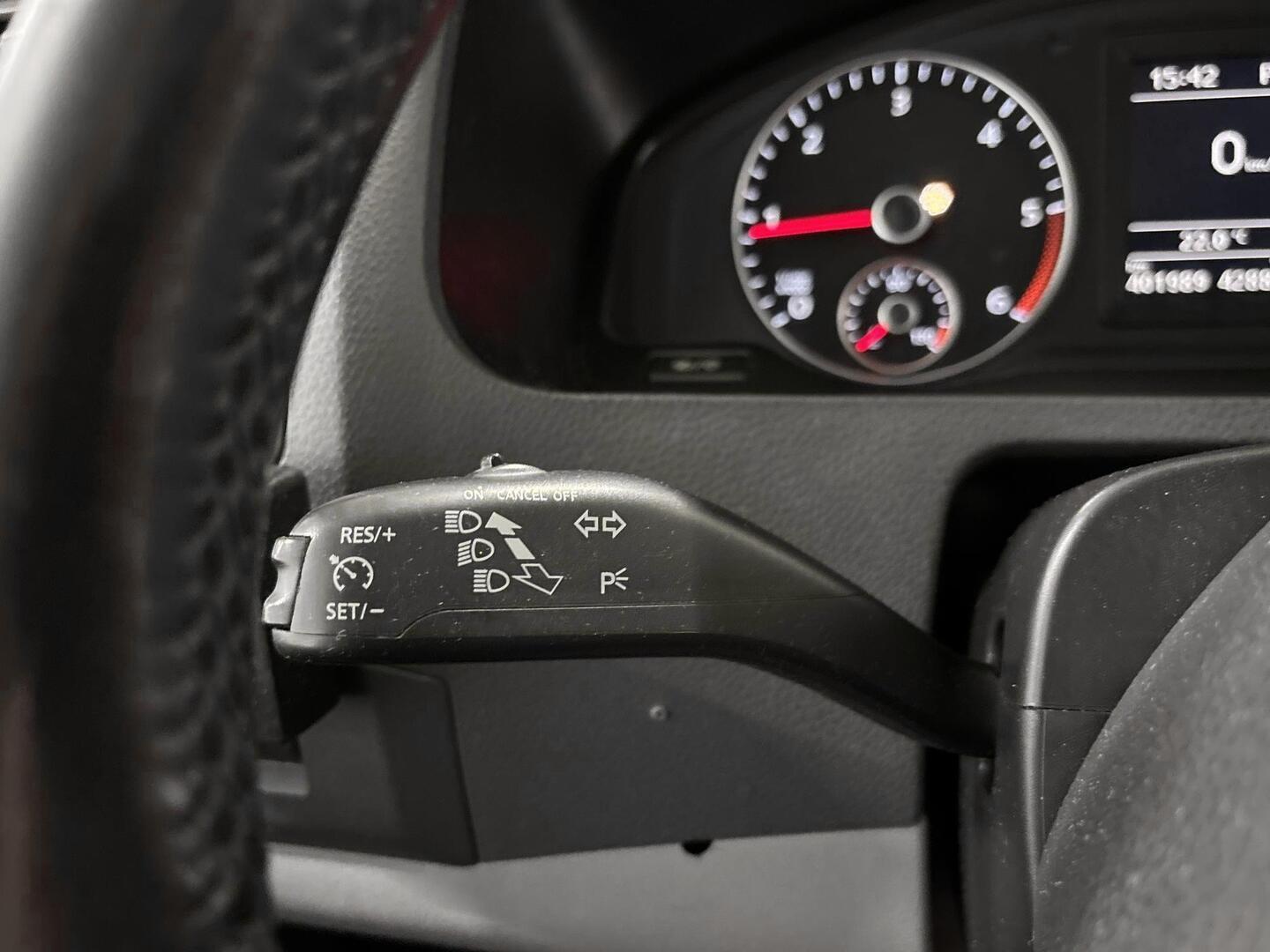 VOLKSWAGEN Transporter 2013
