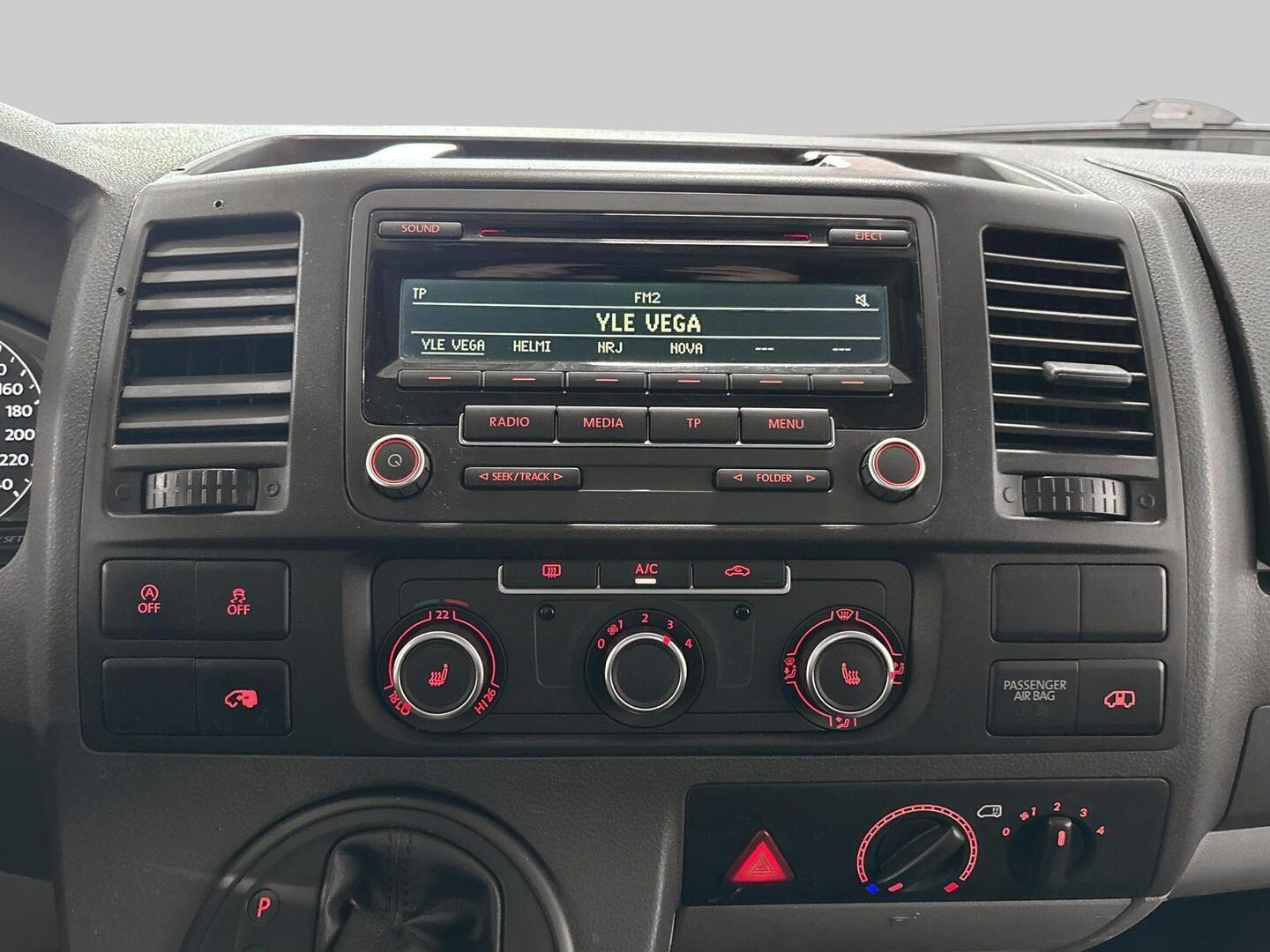 VOLKSWAGEN Transporter 2013