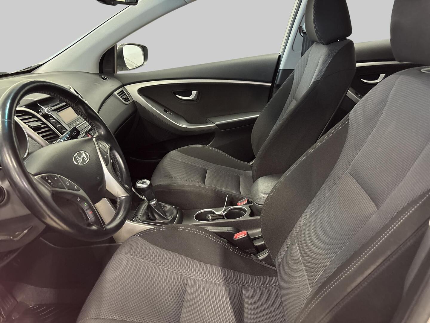 HYUNDAI i30 5d 2016
