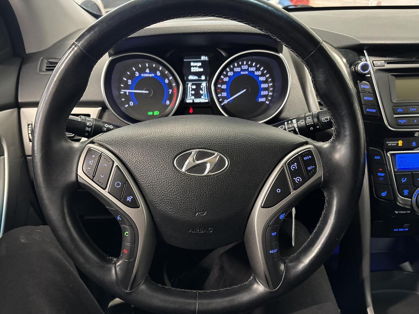 HYUNDAI i30 5d 2016
