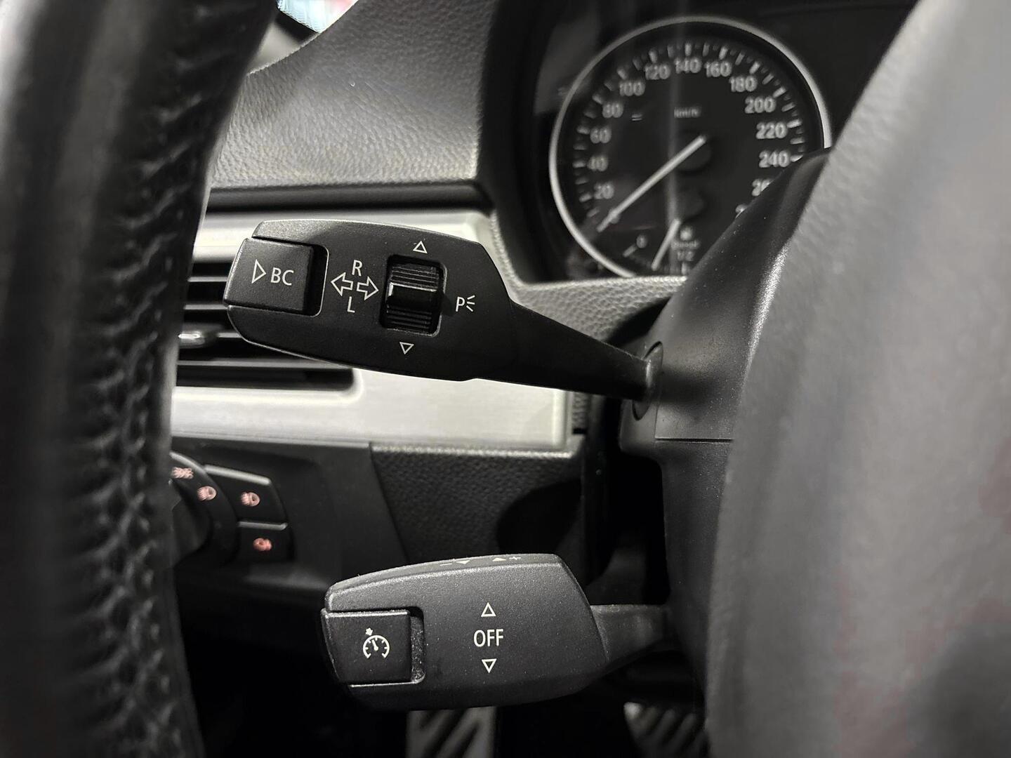 BMW 330 2010