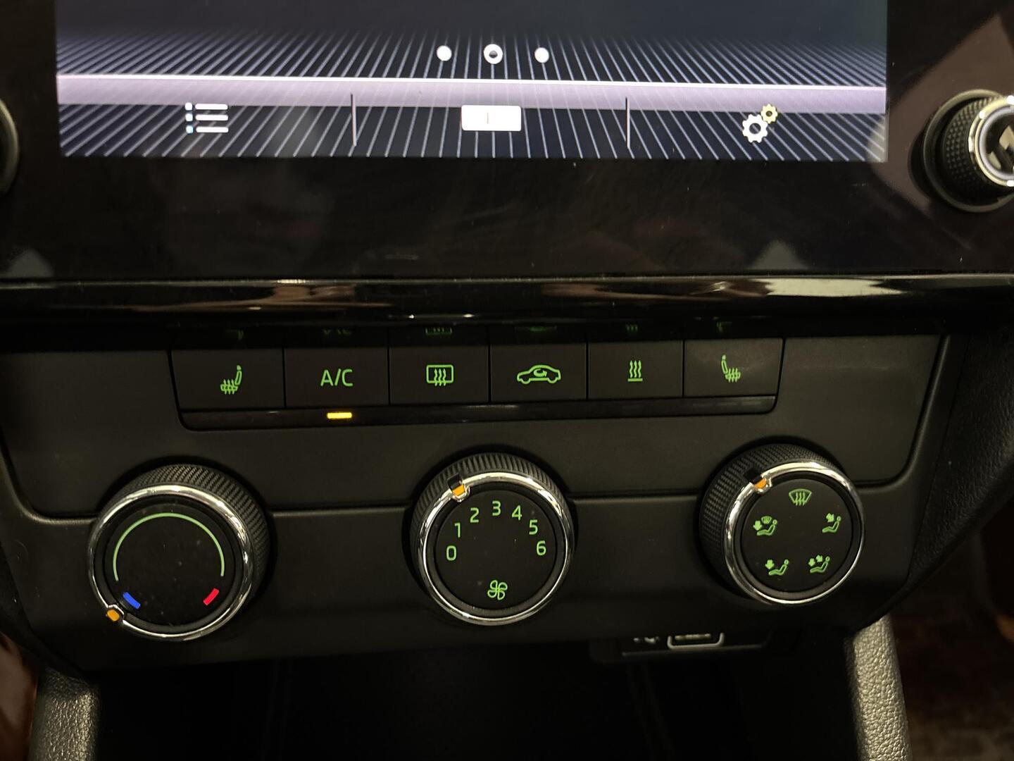 SKODA Octavia 2019
