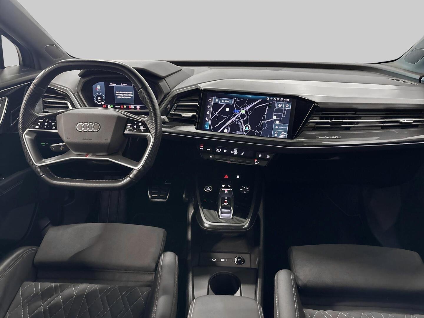 AUDI Q4 e-tron 2022