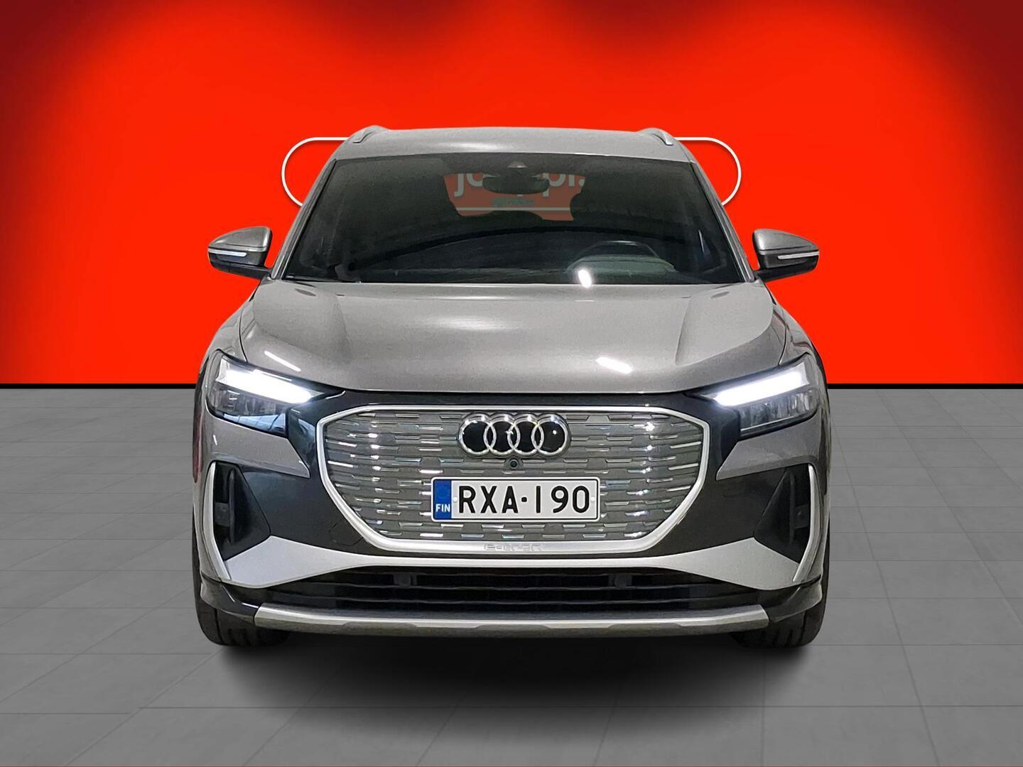 AUDI Q4 e-tron 2022